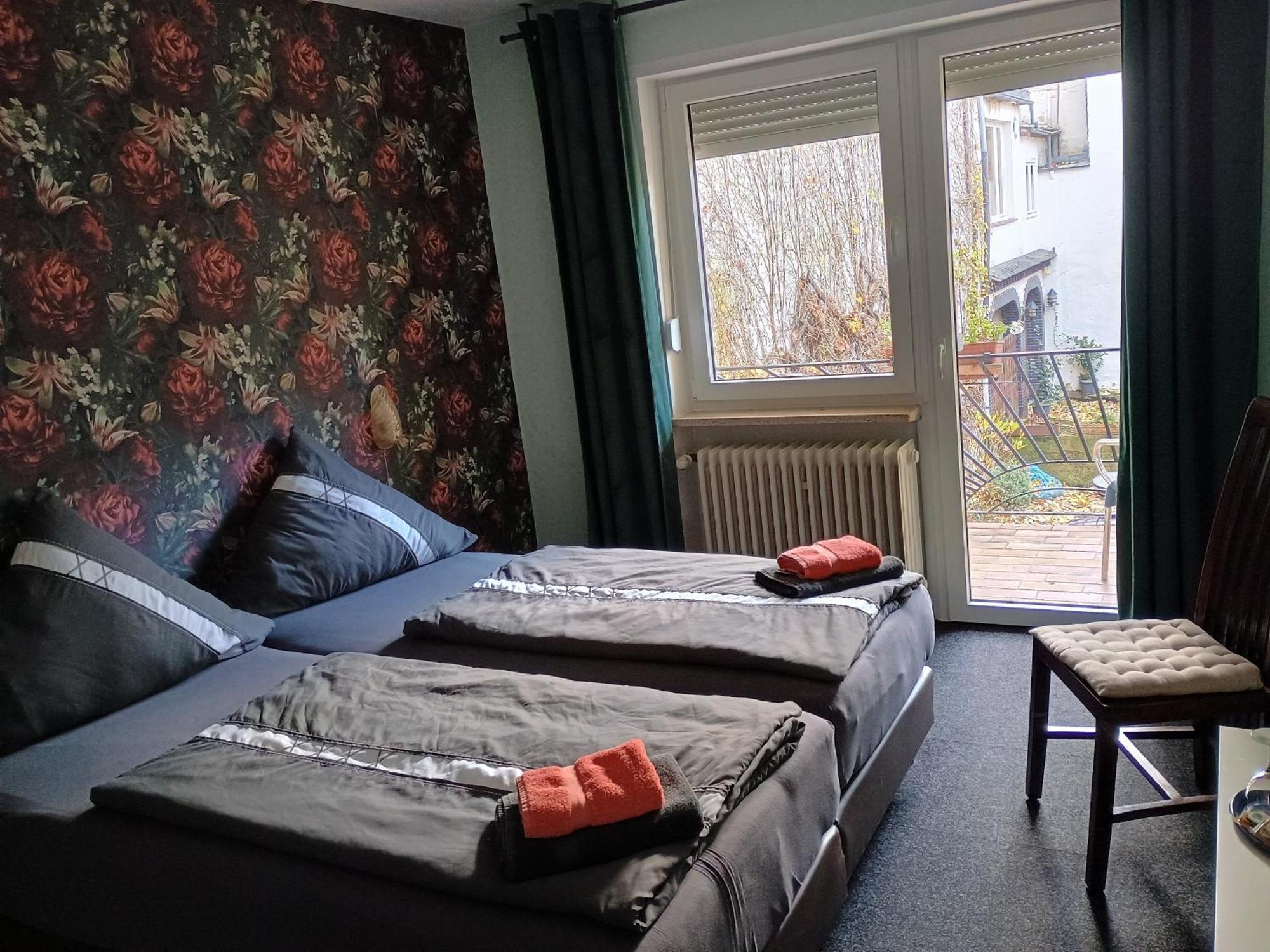 Gasthof Zur Grafschaft Veldenz Exteriör bild